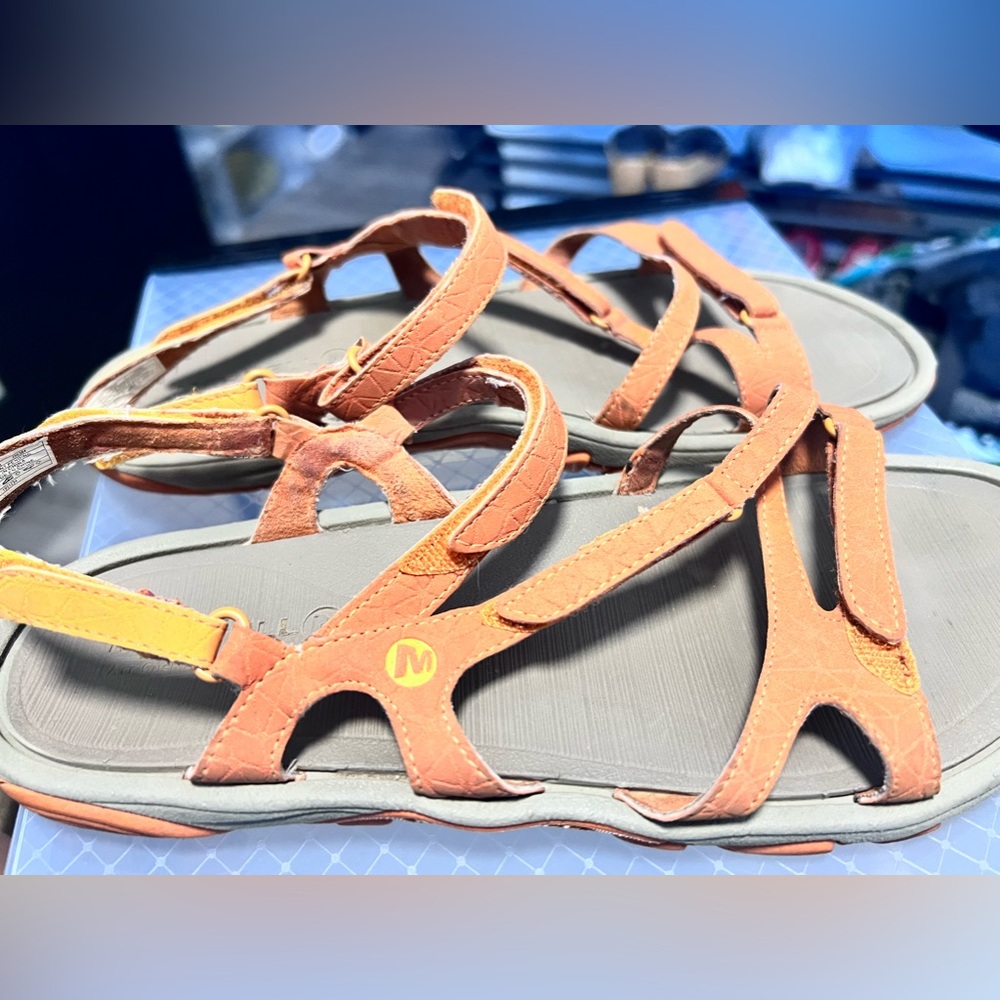 Size 8 Merrel Sandals